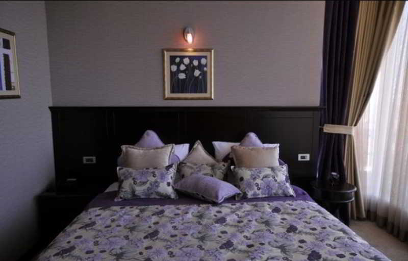 Riviera Hotel 4*